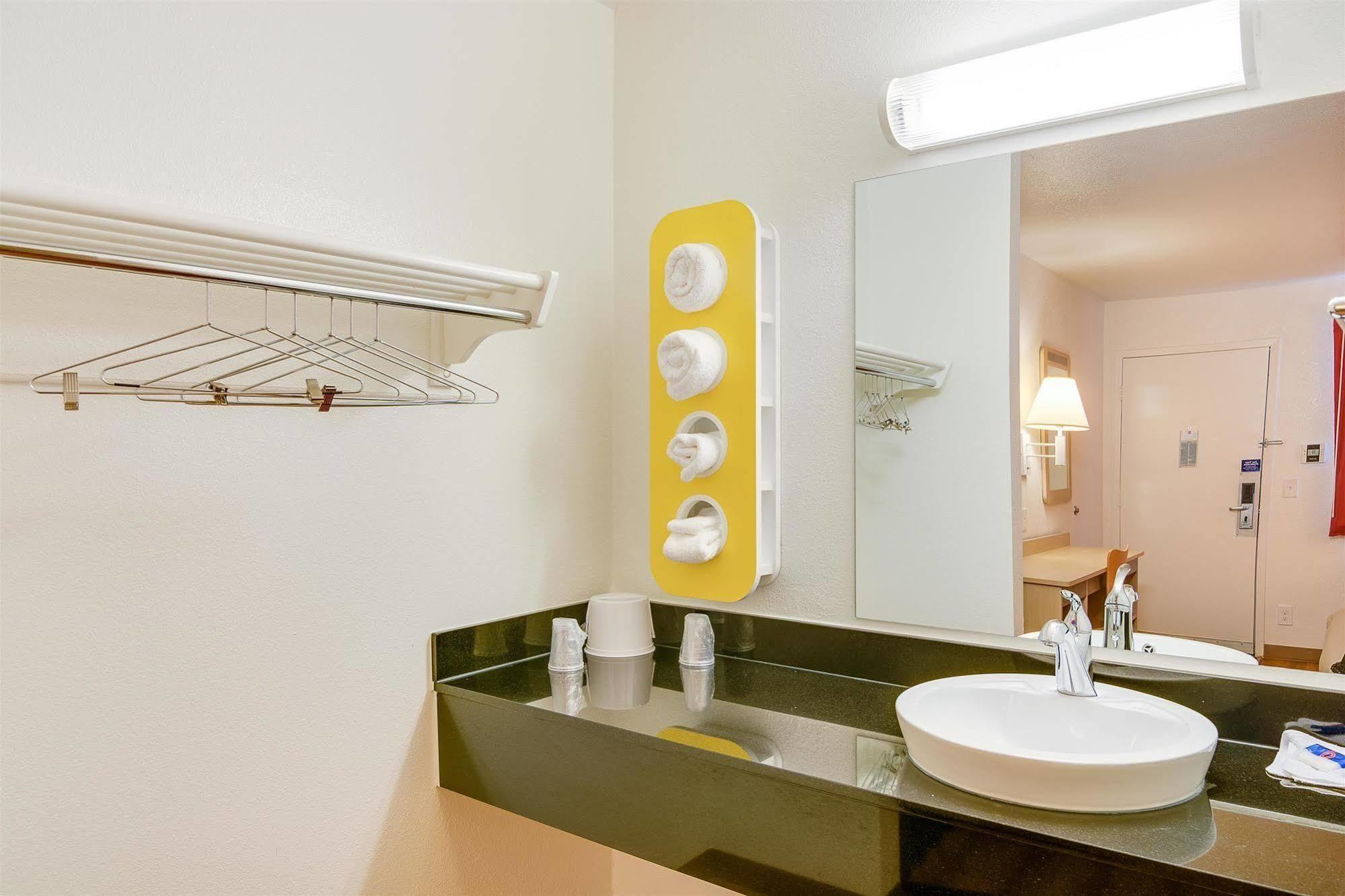 Motel 6-Rolling Meadows, Il - Chicago Northwest Eksteriør billede