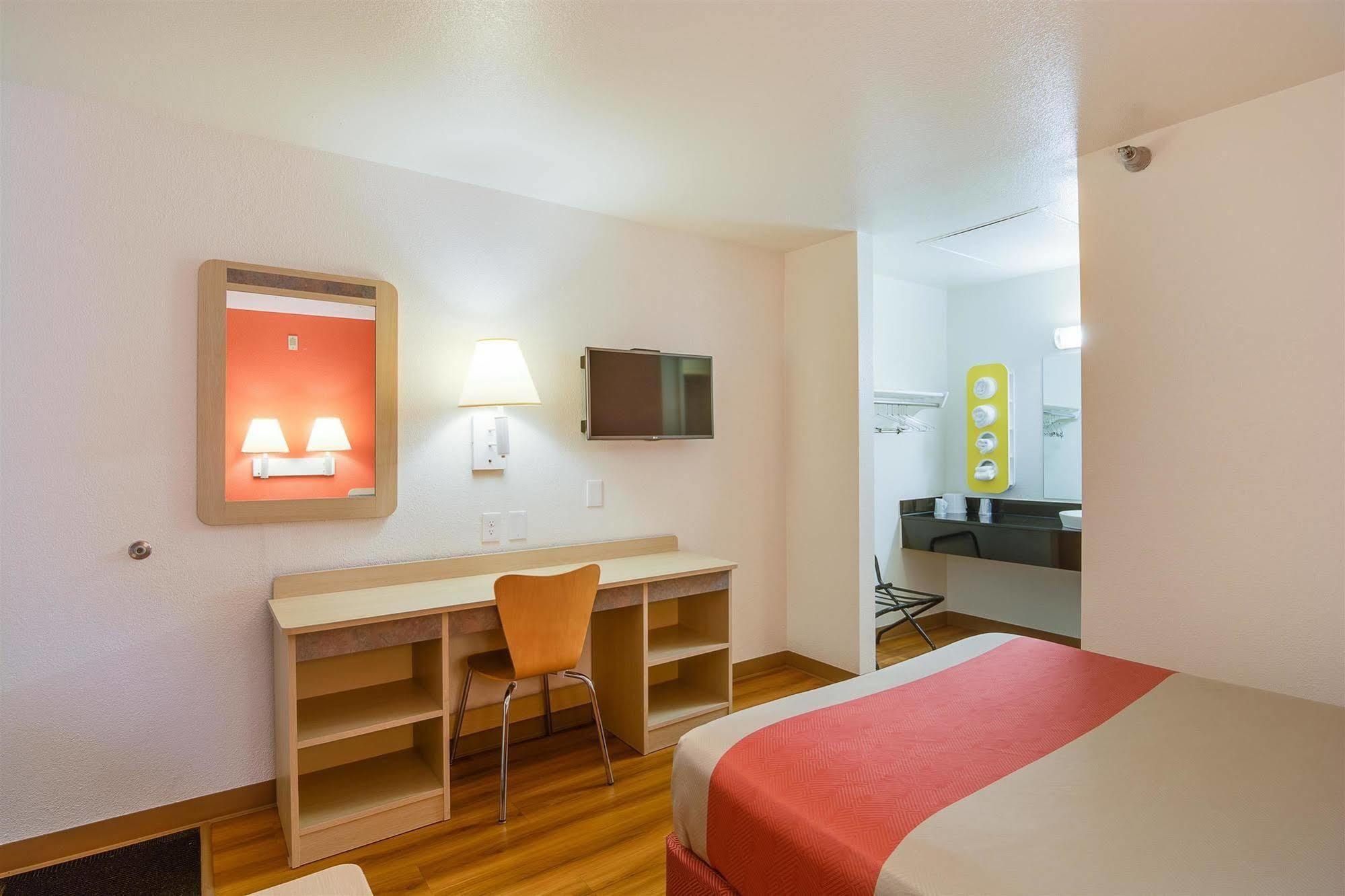 Motel 6-Rolling Meadows, Il - Chicago Northwest Eksteriør billede