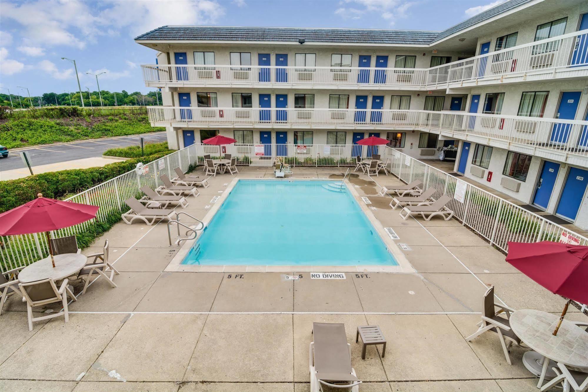 Motel 6-Rolling Meadows, Il - Chicago Northwest Eksteriør billede